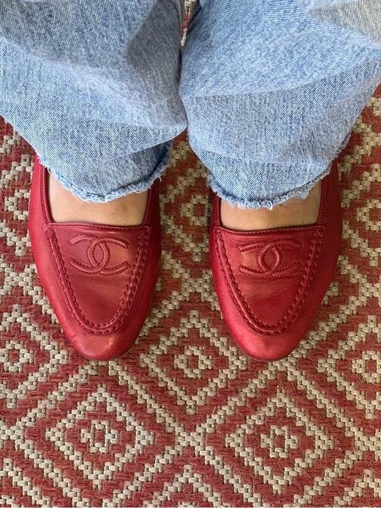 CHANEL Shoes - Vintage Chanel flats
